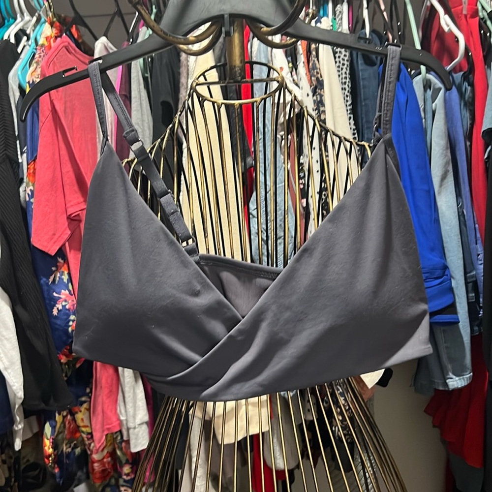 Women’s Sports Bra With Lining